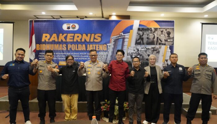 Tingkatkan Profesionalitas Personil Pengemban Fungsi Kehumasan, Bidhumas Polda Jateng Gelar Rakernis Libatkan Praktisi Media