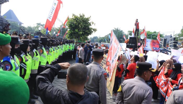 May Day 2025, Polres Madiun Kawal Aksi Damai Hari Buruh Secara Humanis