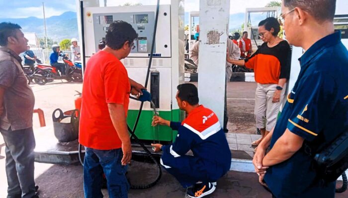 Tim Gabungan Pertamina dan Polres Flores Timur Sidak Tiga SPBU, Pastikan Kualitas dan Takaran BBM