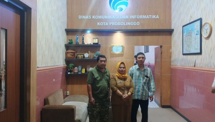 Warga dan Media Pertanyakan Transparansi Dana Kegiatan di Kelurahan Pilang