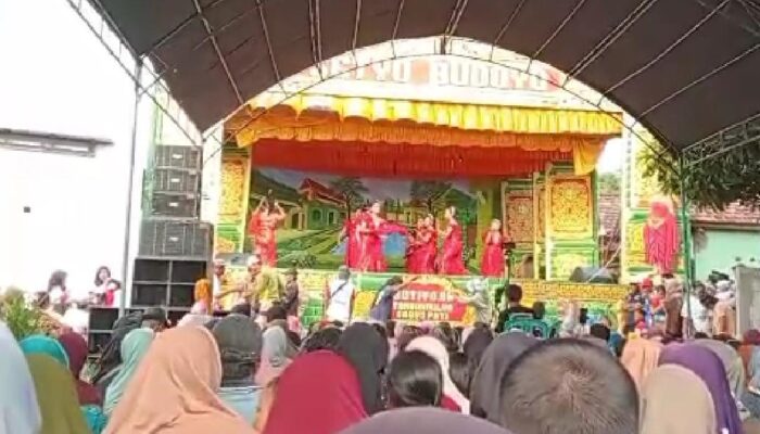 Pagelaran Seni Ketoprak Ramaikan Acara Sedekah Bumi Desa Mulyoharjo Pati