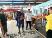 Koordinator Tempat Pelelangan Ikan Cituis, Tetap Bertugas Meski di Hari Libur