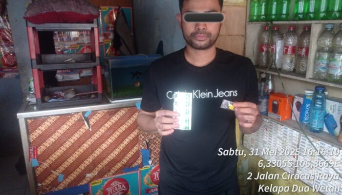 Berkedok Toko Abal-Abal Jual Obat Keras Golongan G di Ciracas