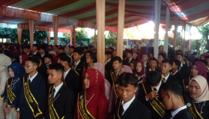 Indah Nya Kehangatan Antara Guru Dan Murid Serta Para Wali Kelas Tentang Pelepasan Peserta Didik Smp Negeri 3 Cikupa