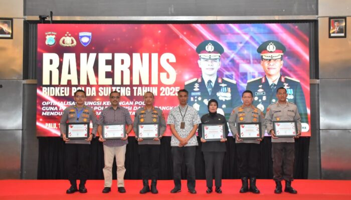 Lima Personel Polda Sulteng Raih Penghargaan Kapolri Atas Capaian IKPA Sempurna Tahun Anggaran 2024