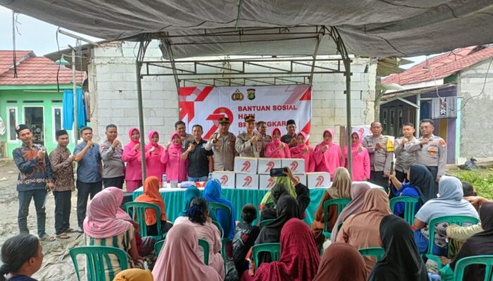 Dalam Rangka Hari Bhayangkara ke-79 Tahun 2025 di Wilayah Hukum Polsek Sepatan Peduli Warga bagikan 75 Bansos