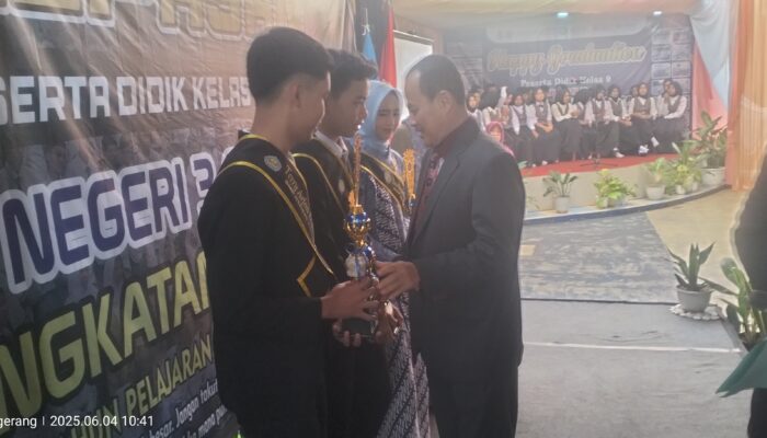 SMP Negeri 3 Adakan Acara Pelepasan Angkatan 17 Tahun 2024-2025 