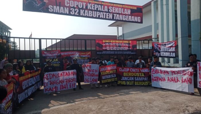 Warga dan LSM Geruduk SMAN 32 Kabupaten Tangerang, Tuntut Kepsek Dicopot karena Diduga Lakukan Kecurangan PPDB