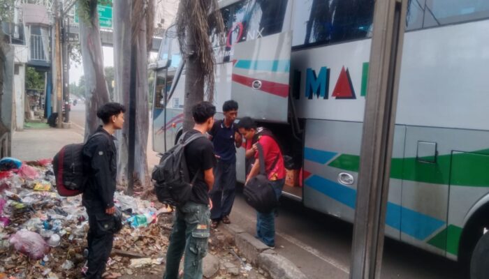 Miris ! Pemuda Asal Garut Terlantar dan Ditipu Oleh Oknum Pegawai Gudang Penjualan Online di Karawaci Tangerang