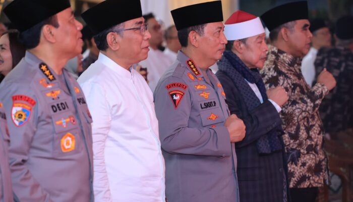 Puncak Haul Pondok Buntet pesantren cirebon dihadiri oleh Kapolri dan para tokoh,ulama, Peran Strategis Pesantren Bentuk Karakter Bangsa