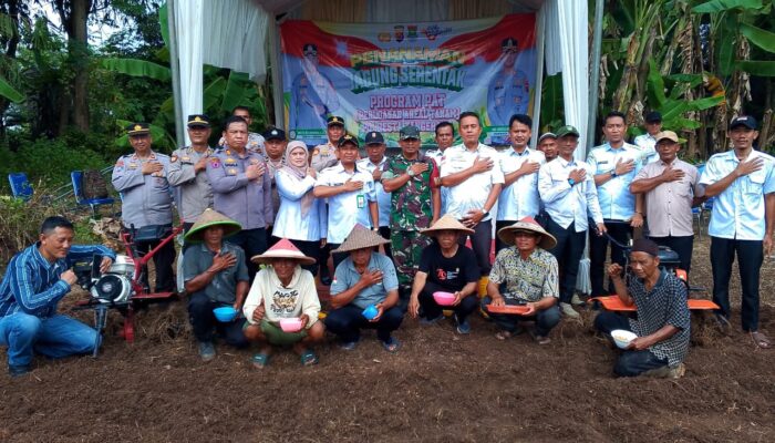 Dukung Ketahanan Pangan, Polresta Tangerang Gelar Program PAT di Desa Kubang