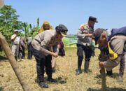 Polsek Kayen Tanam Jagung di Pondok Pesantren