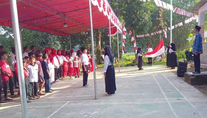 Tradisi Tahunan: RT 01/02 Kampung Sabrang Peringati HUT RI ke-80 dengan Upacara dan Perlombaan