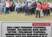 Wakil bupati Kabupaten Tapanuli Tengah Buka perlombaan Permainan Tradisional Terompa Dan Engrang