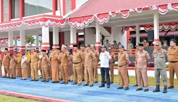 Apel Pagi Gabungan ASN, Wakil Bupati Kabupaten Tapanuli Tengah Ajak ASN Turut Ciptakan Kondusif Kamtibmas Dan Ajak Masyarakat Tidak Terprovokasi