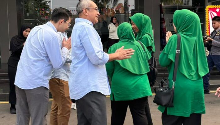 Yayasan Pendidikan Budi Luhur Cakti Bekerja Sama dengan Persit Cilodong dalam Event Study Tiru Bank Sampah Budi Luhur