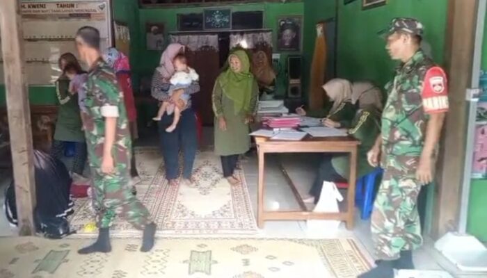Babinsa Dampingi Posyandu dan Cegah Stunting, Babinsa Dampingi Posyandu