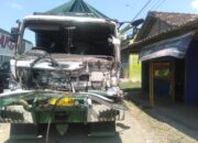 Dua Truk Terlibat Kecelakaan di Jalan Juwana–Batangan, Kerugian Capai Rp15 Juta