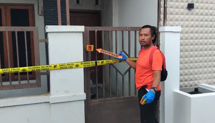 Penemuan Pria Meninggal Dunia di Dalam Rumah di Perum Taman Anggrek, Margorejo.