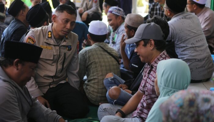 Polda Jatim Libatkan Tim Psikologi Dampingi Keluarga Korban di Ponpes Al-Khoziny
