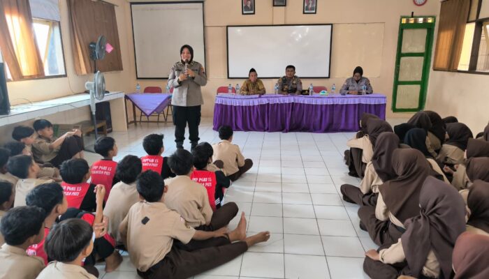 Polsekta Sukolilo Gelar Pembinaan Kamtibmas Untuk Cegah Kenakalan Remaja Dan Tawuran Pelajar