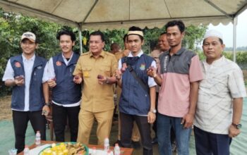 Karang Taruna Sukamulya Dampingi Bupati Tangerang Drs. Moch. Maesyal Rasyid M.Si Panen Jagung dan Cabai di Desa Kaliasin