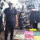 Pedagang Baju Bertahan di Tengah Himpitan Ekonomi: Kisah Perjuangan di Pinggir Jalan Raya Mangga Besar Lokasari