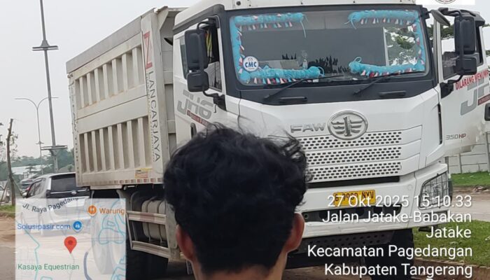 Supir Truk PT KIM Diduga Parkir Liar dan Lawan Arah di Jalan Raya Jatake