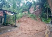 Hujan Deras Sebabkan Longsor di Pakenjeng, Akses Jalan Jatiwangi–Lintas Selatan Tertutup Total
