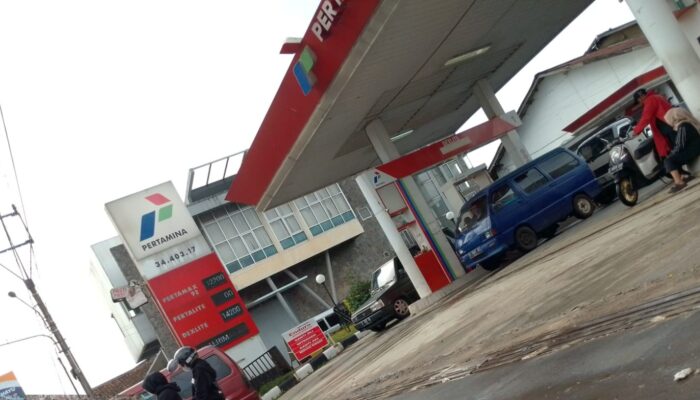 Mafia Pertalite Subsidi Diduga Bebas Beroperasi di SPBU Pangalengan, Pengawasan Lalai