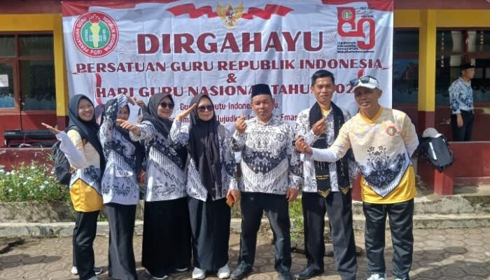 Pengurus Ranting 5 Kecamatan Pakenjeng Sampaikan Ucapan Selamat HUT PGRI ke-80 dan Hari Guru Nasional