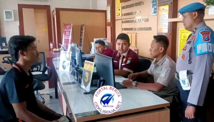 Dua aksi begal terjadi dalam waktu kurang satu jam Korbannya sopir truk parkir di bahu jalan