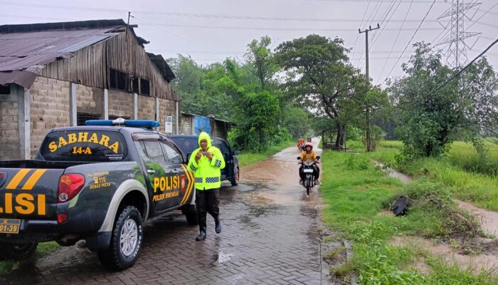Ratusan Rumah di Winongan Tergenang Banjir, Polsek Winongan Bergerak Cepat