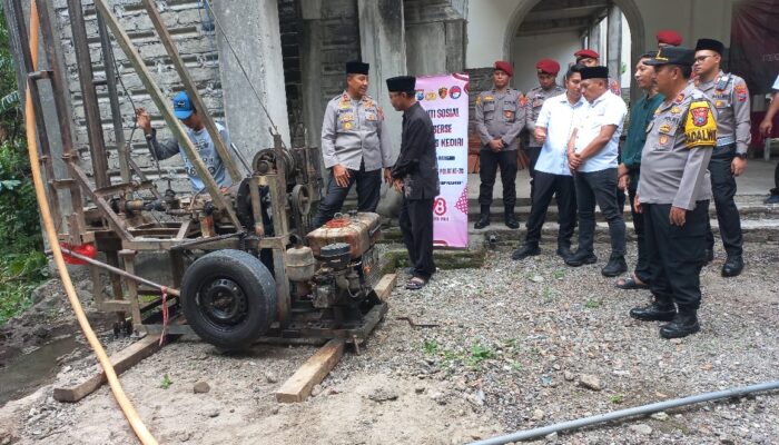 Peringati Hari Jadi Reserse ke – 78 Polres Kediri Bantu Sumur Bor