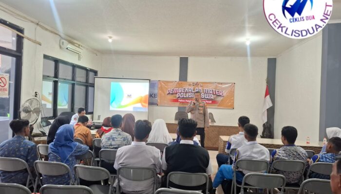 Perkuat Karakter dan Wawasan Kebangsaan, Polres Pelabuhan Tanjung Perak Beri Pembekalan Polisi Siswa 