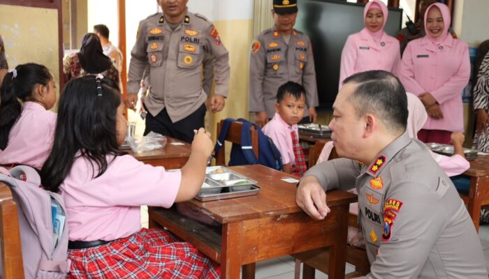 SPPG Polres Tulungagung 2 Gondang Distribusikan MBG 966 Porsi