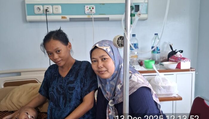 Kapus Sukamulya Jenguk Balita Stunting Muhammad Aditiya di RSUD Balaraja