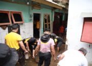 Polres Jember Terjunkan Personel Bantu Warga Terdampak Banjir