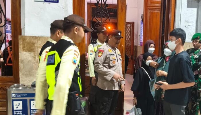Sambut Libur Nataru Polresta Sidoarjo Pastikan Keamanan Stasiun Kereta Api