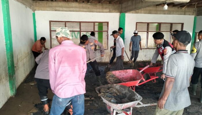 Polri dan Warga Bersinergi Pulihkan Pascabanjir di Pidie Jaya