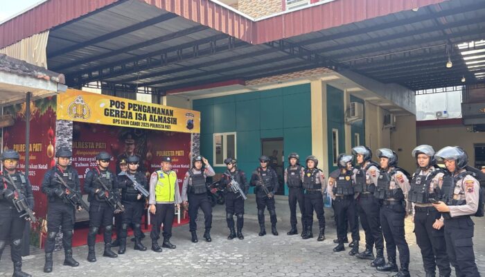 Wujudkan Nataru Aman, Personel Satgas II Preventif Polresta Pati Sisir Jalan Protokol hingga Perbankan