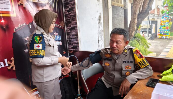 Patroli Kesehatan OLC 2025, Dokkes Polresta Pati Bagikan Vitamin dan Cek Kondisi Personel