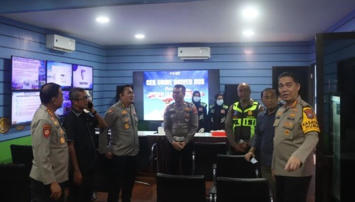 Satgas Ops Lilin Semeru Polda Jatim Cek Pospam Terminal Purabaya Pastikan Pelayanan Maksimal