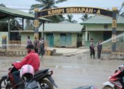 Polri Bantu Kuras Air Yang Merendam Kompi Senapan A Yonif 111 / Karma Bakti, Aceh Tamiang