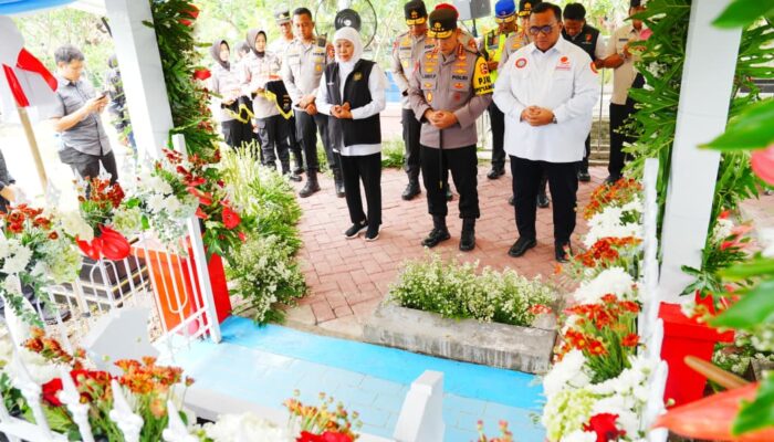 Ziarah Makam hingga Groundbreaking Museum Marsinah, Kapolri: Mengenang Pahlawan Nasional Buruh