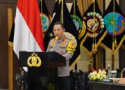 Sampaikan Rilis Akhir Tahun 2025, Kapolri Ajak Doakan Korban Bencana di Sumatera