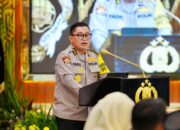 Berantas Kejahatan Transnasional, Polri Tangkap dan Serahkan 14 Buron Interpol Red Notice 