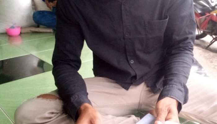 Isu Pembagian Barcode di Desa Sukamulya Dibantah, Sekdes Pastikan 76 Barcode Kedusunan Sukamaju Diserahkan ke RT secara Transparan