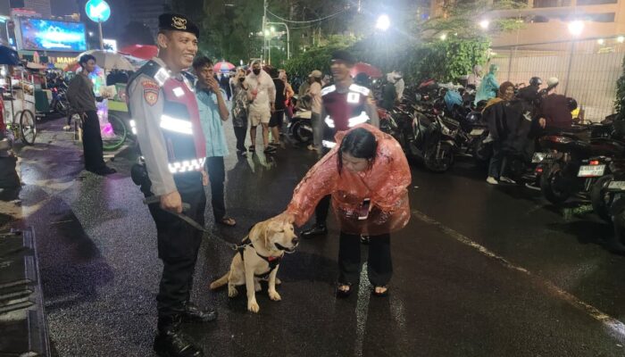 Baharkam Polri Kerahkan K-9 Jaga Keamanan Perayaan Tahun Baru di HI