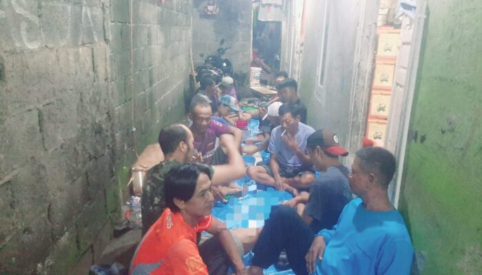 Merajut Silaturahmi, Ketua RT di Kedaung Wetan Setia Dampingi Warga Pasca melahirkan